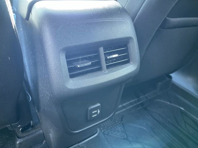 Used 2024 Chevrolet Equinox LT w/ LPO, Floor Liner Package image 20