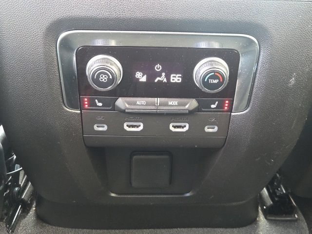 Used 2024 Chevrolet Suburban High Country AWD/4WD image 20
