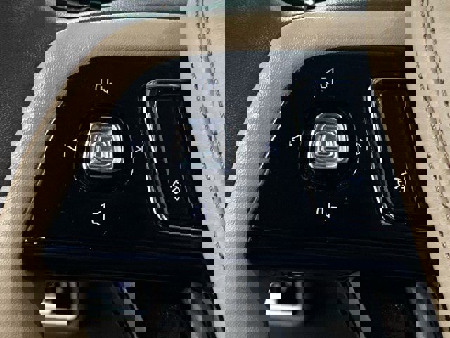 Used 2024 Lincoln Aviator AWD w/ Premium Package image 16