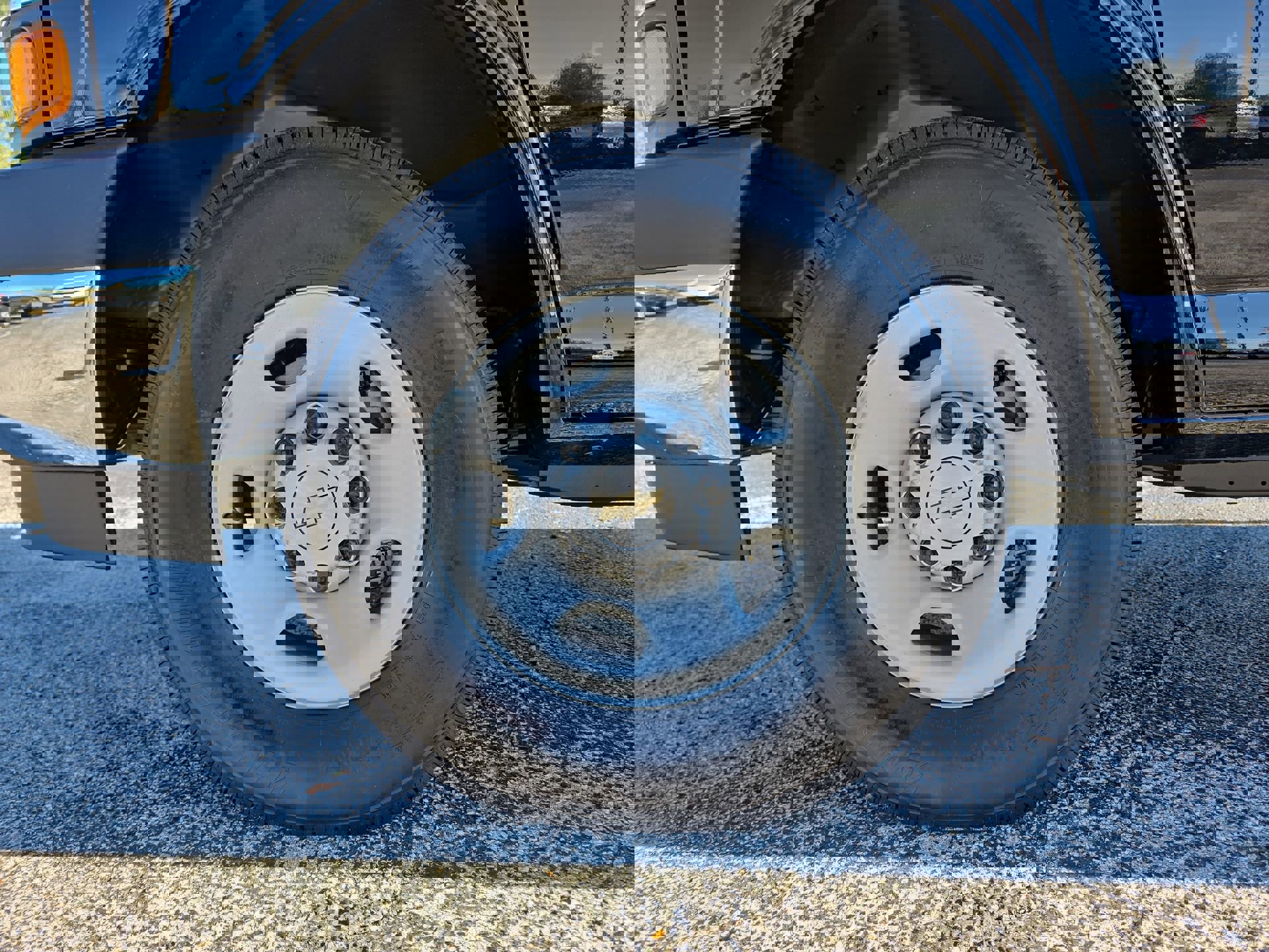 New 2025 Chevrolet Express 2500 w/ Driver Convenience Package image 28