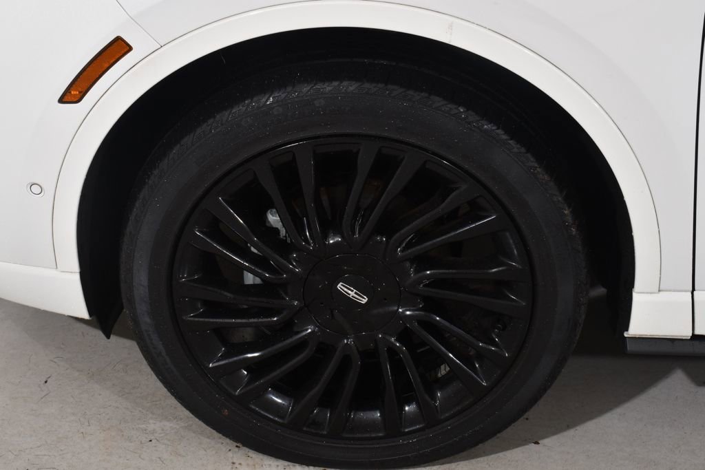 Used 2022 Lincoln Corsair Reserve w/ Equipment Group 201A image 23