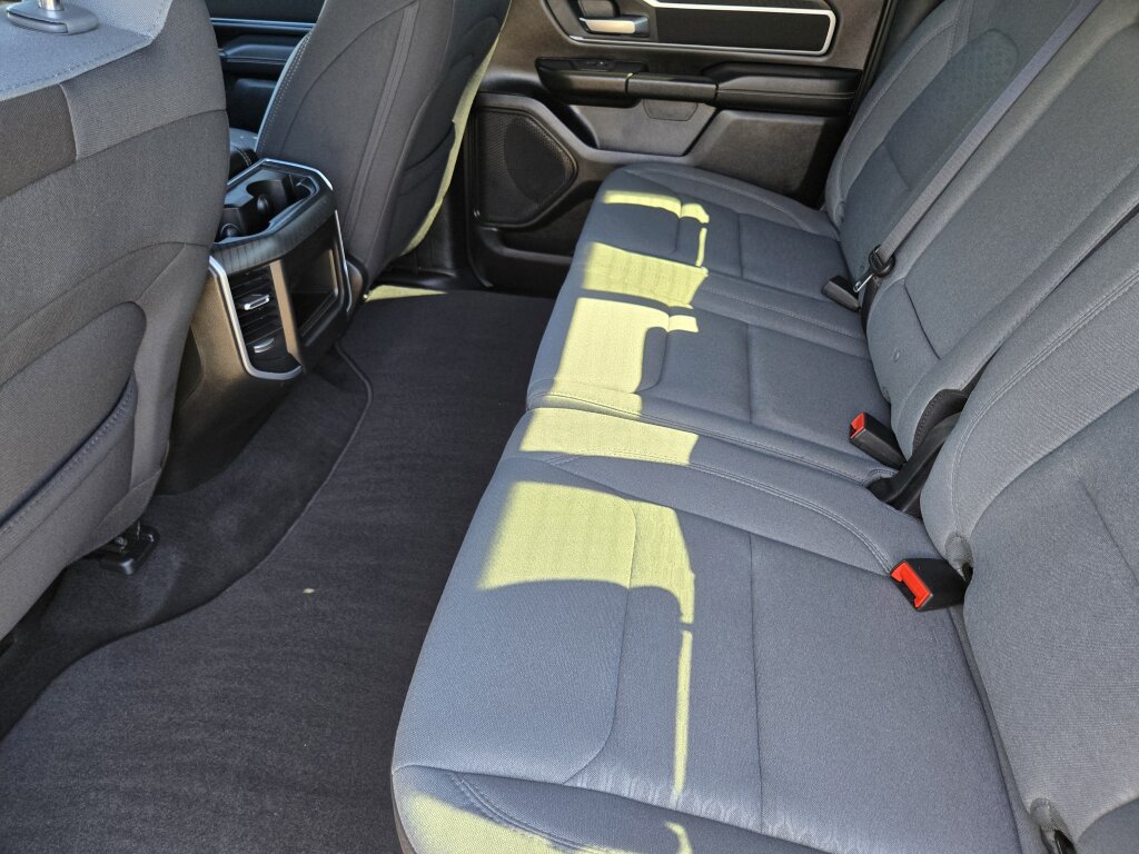 Used 2025 RAM 1500 Big Horn AWD/4WD image 9