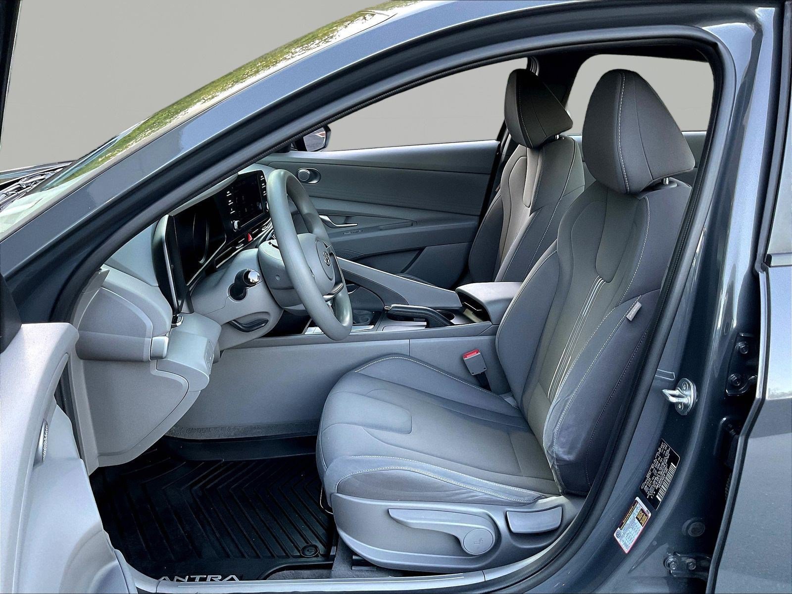 Used 2023 Hyundai Elantra SEL FWD image 19