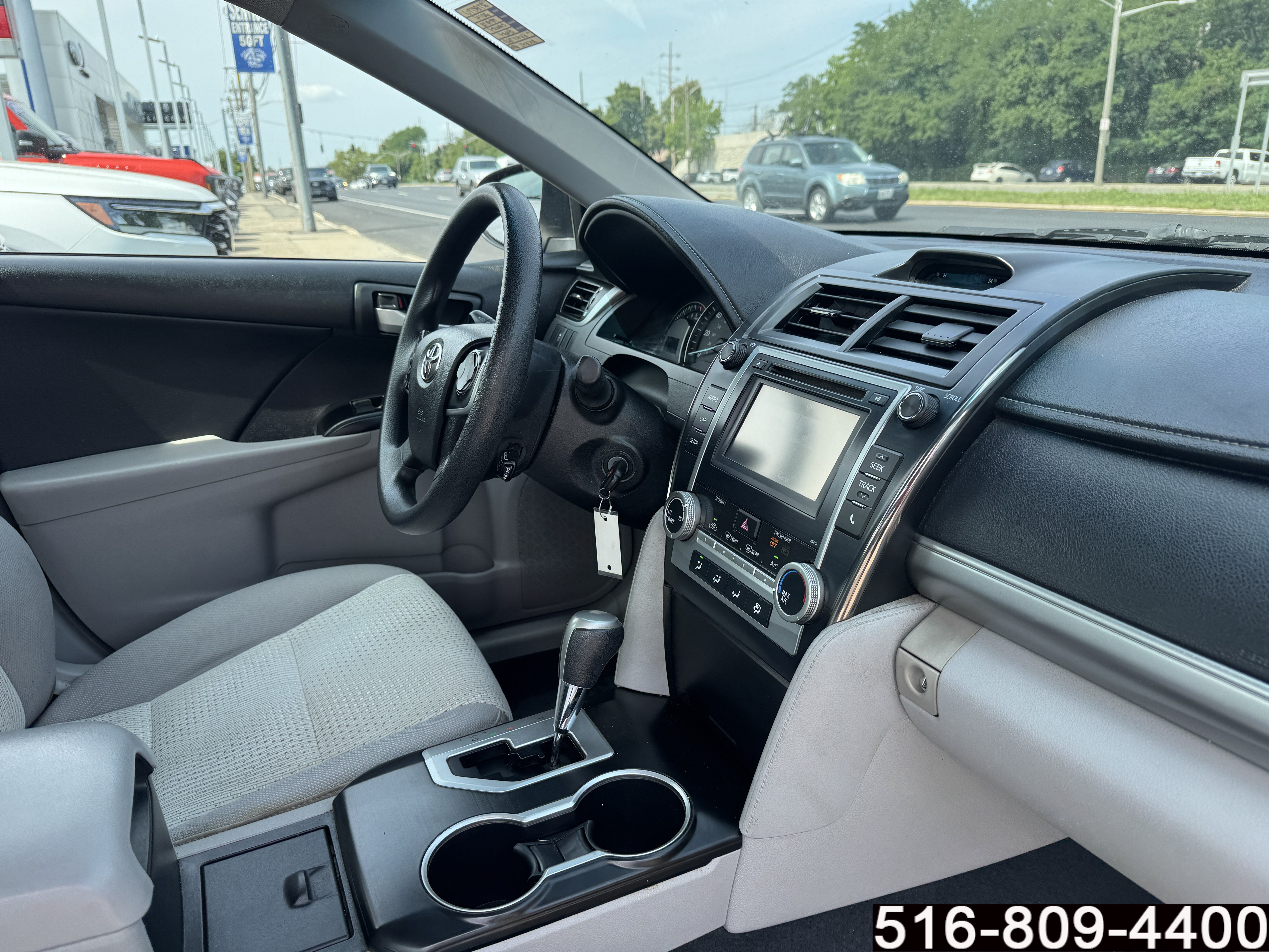 Used 2014 Toyota Camry LE FWD image 27