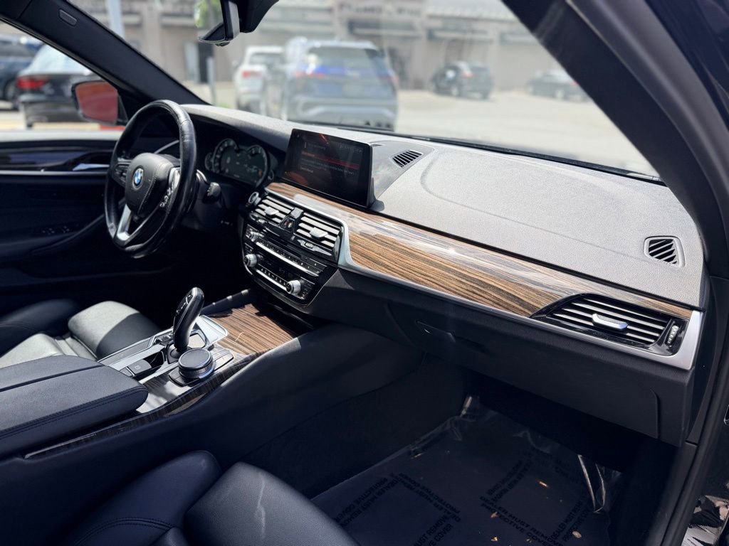 Used 2019 BMW 530i xDrive w/ Convenience Package AWD/4WD image 23