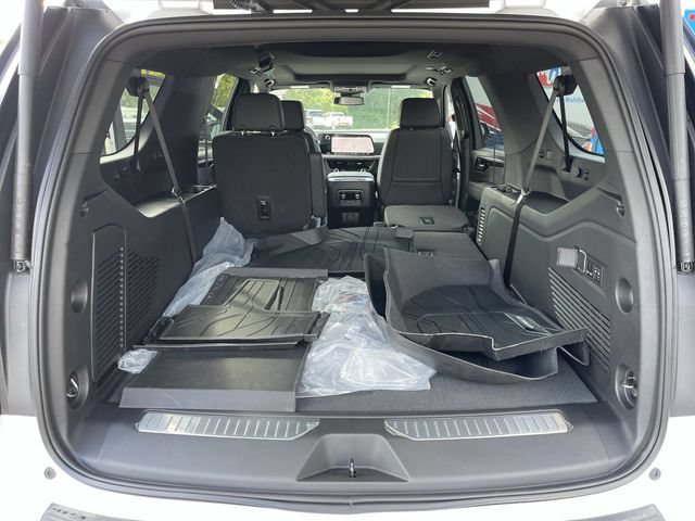 New 2026 Chevrolet Suburban RST w/ Comfort Package AWD/4WD image 24
