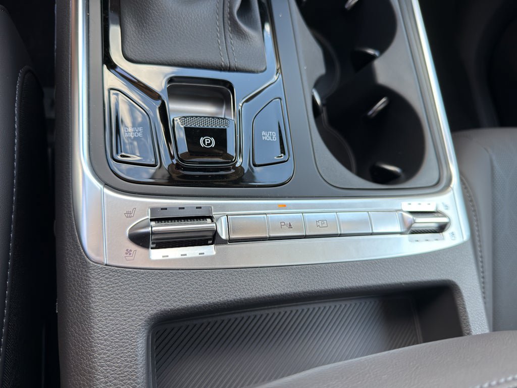New 2026 Kia Carnival SX w/ SX Dark Edition Package FWD image 15