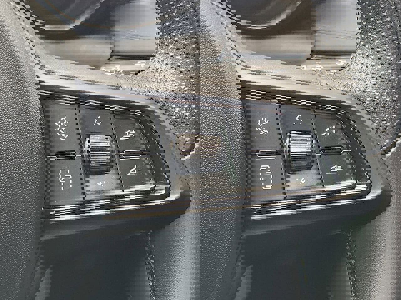 Used 2024 Alfa Romeo Tonale Ti AWD/4WD image 28