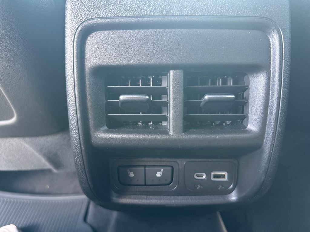 Used 2023 Cadillac XT4 Sport image 12