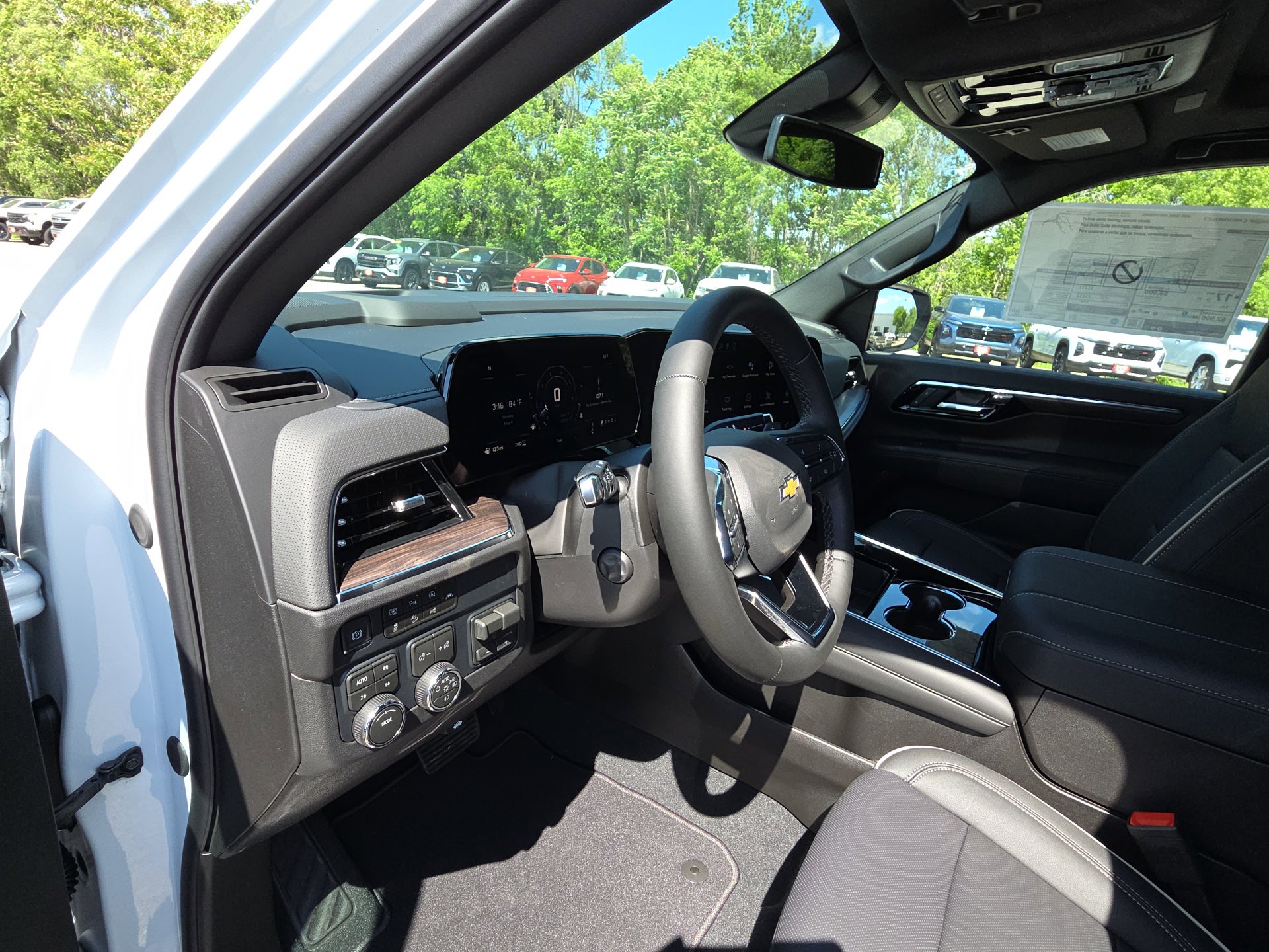 New 2026 Chevrolet Tahoe Premier w/ Sun And Tow Package AWD/4WD image 14