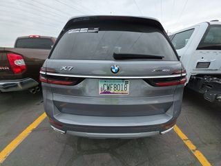 Used 2025 BMW X7 xDrive40i w/ Premium Package image 8