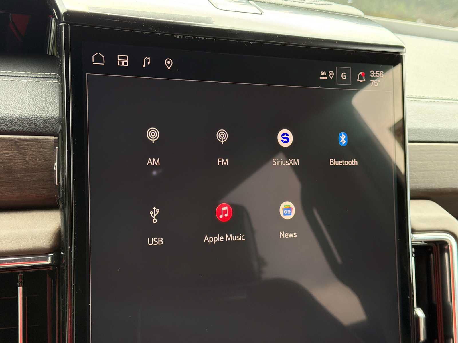 New 2026 GMC Yukon Denali Ultimate AWD/4WD image 5