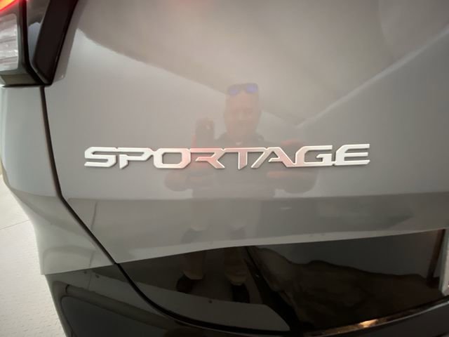 Used 2025 Kia Sportage SX FWD image 27