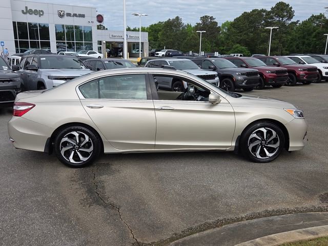 Used 2017 Honda Accord EX-L image 12