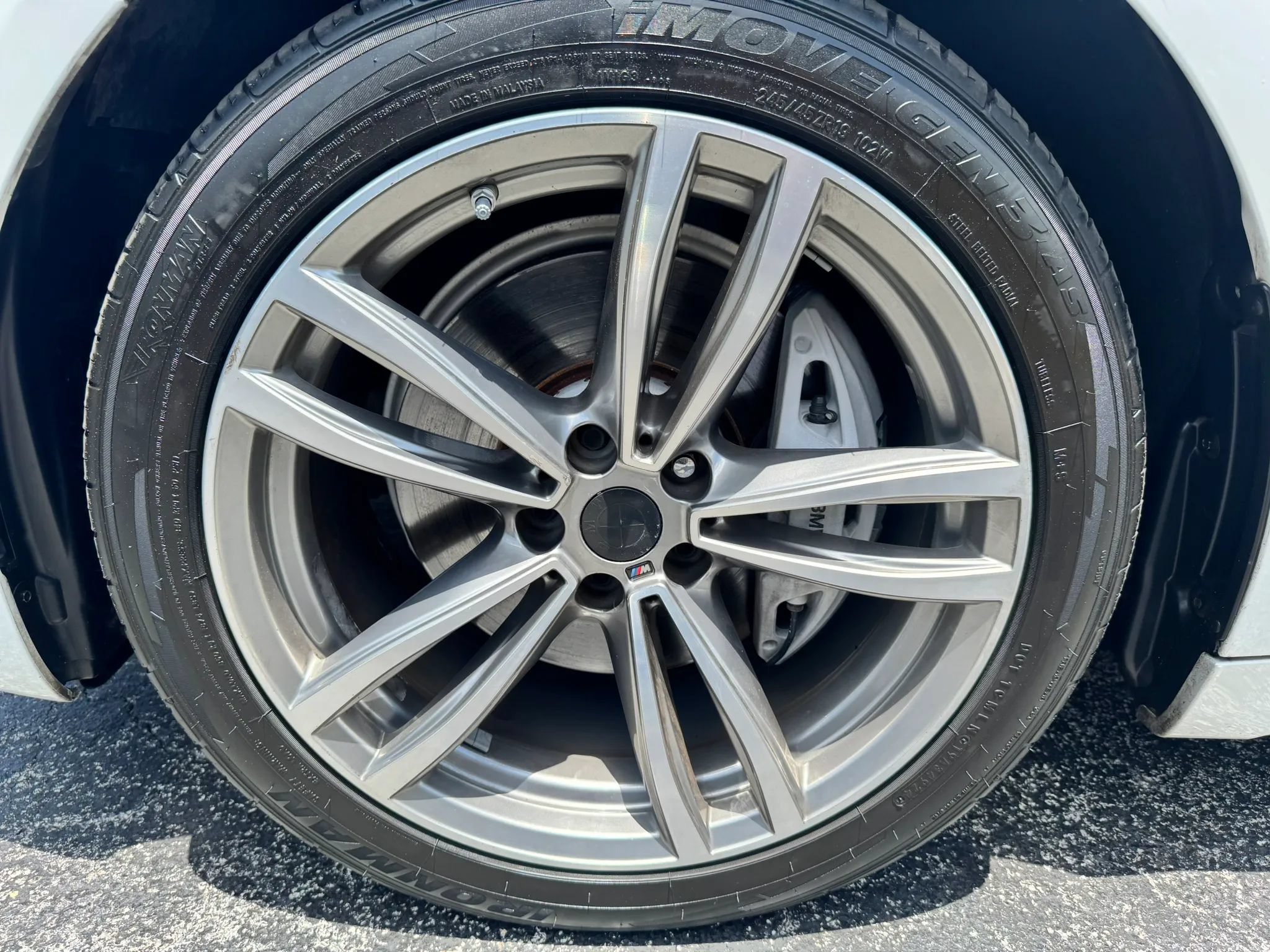 Used 2019 BMW 740i w/ M Sport Package RWD image 51