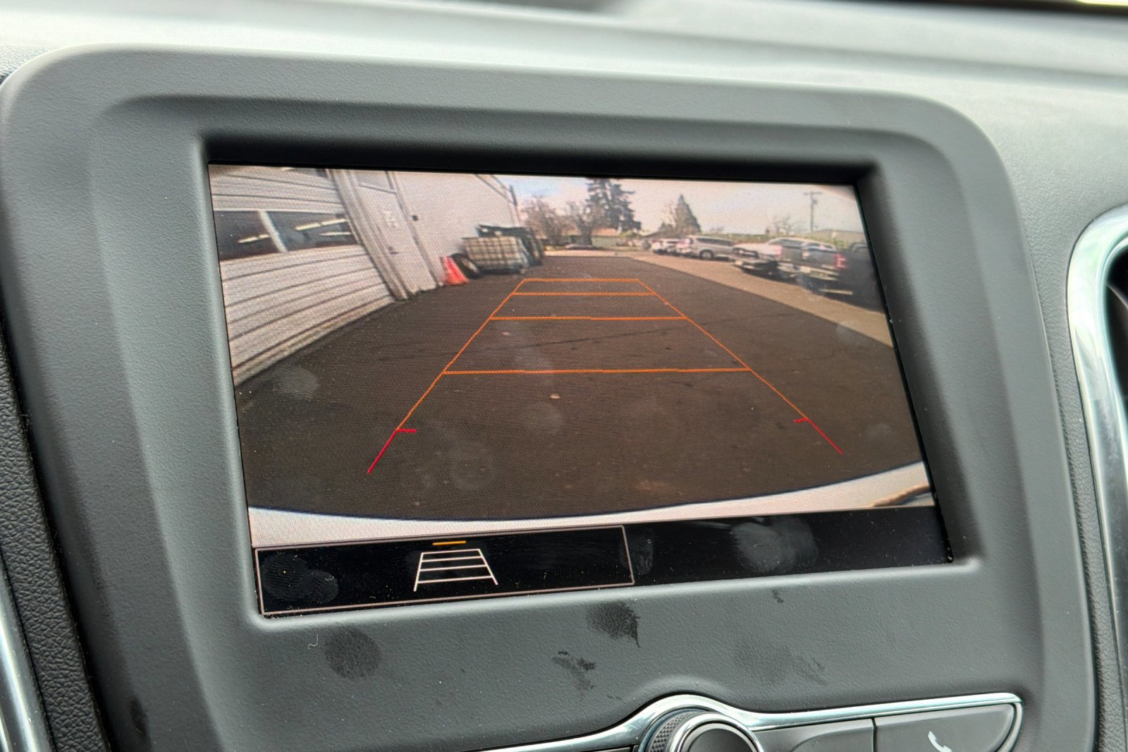 Used 2024 Chevrolet Equinox LT AWD/4WD image 18