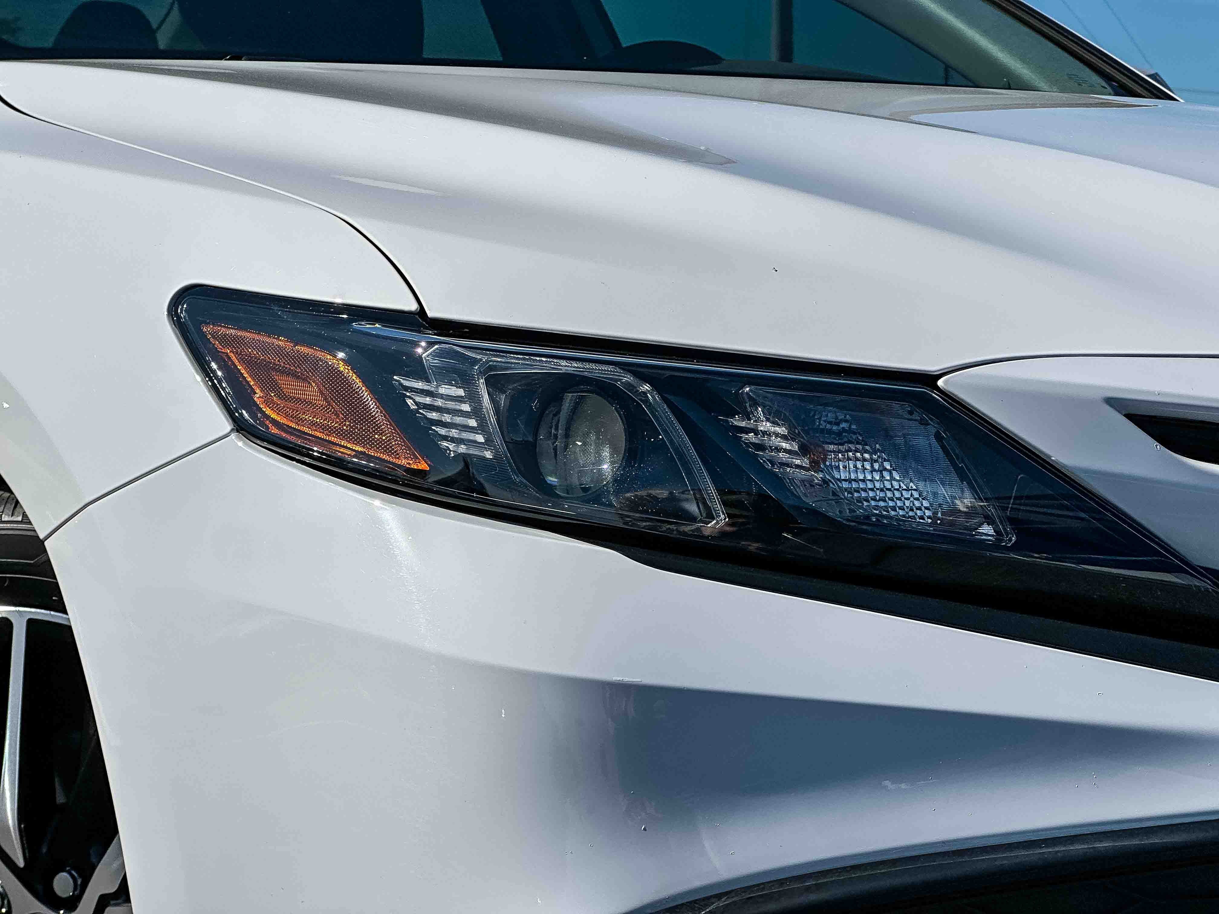 Used 2023 Toyota Camry SE image 4