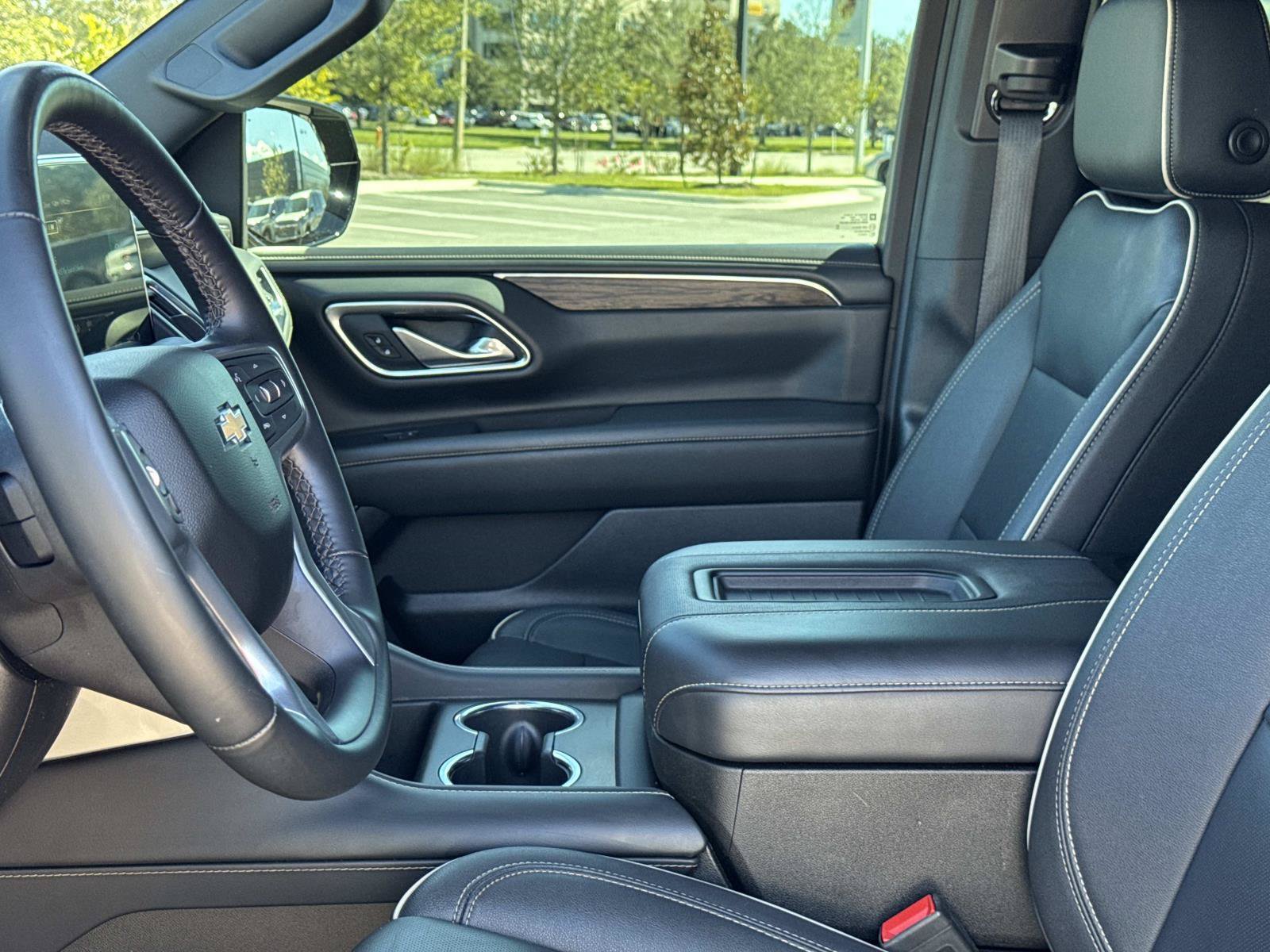 Used 2024 Chevrolet Tahoe Premier AWD/4WD image 14