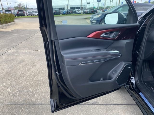 New 2026 Chevrolet Traverse RS w/ LPO, Floor Liner Package FWD image 12