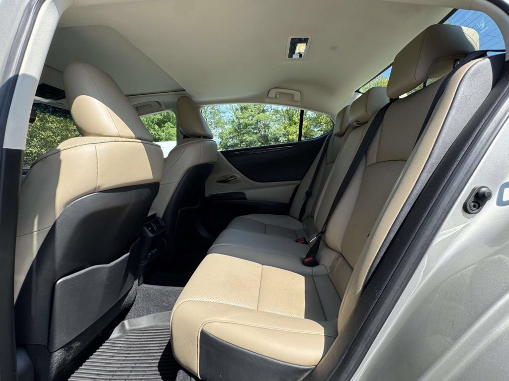 Used 2020 Lexus ES 350 w/ Premium Package FWD image 15
