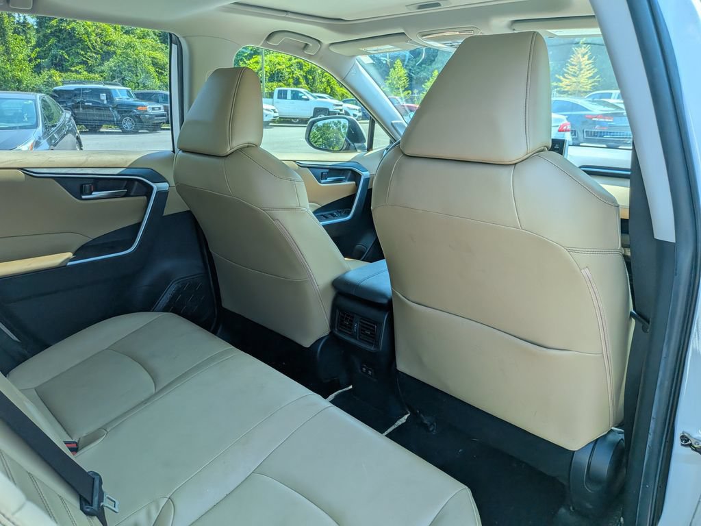 Used 2019 Toyota RAV4 XLE Premium w/ Advanced Technology Package FWD image 25