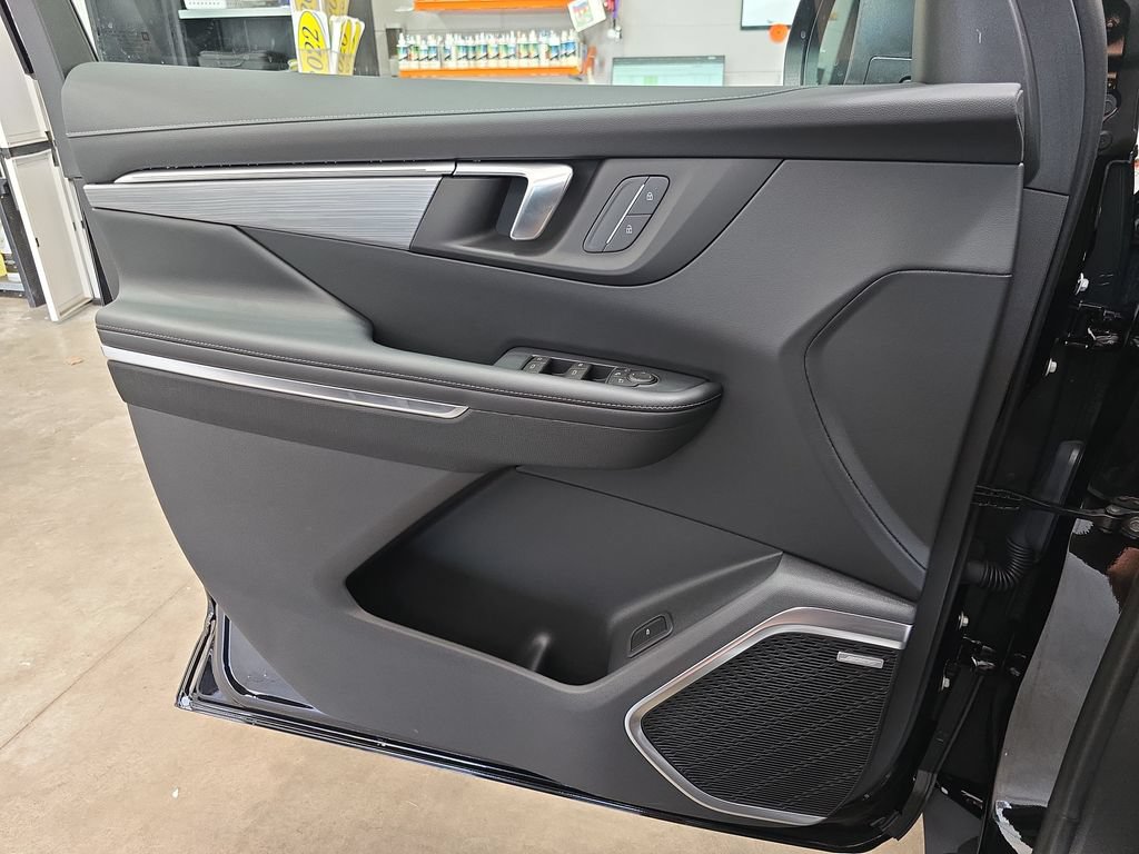 New 2026 Buick Enclave Preferred w/ LPO, Floor Liner Package AWD/4WD image 29