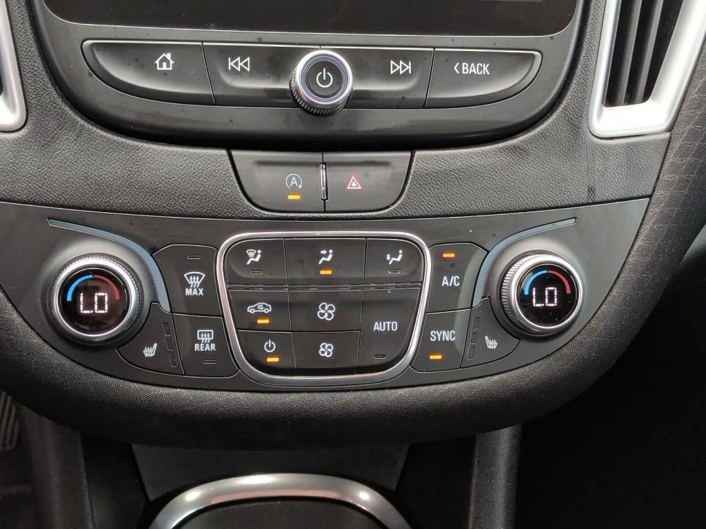 Used 2025 Chevrolet Malibu LT FWD image 26