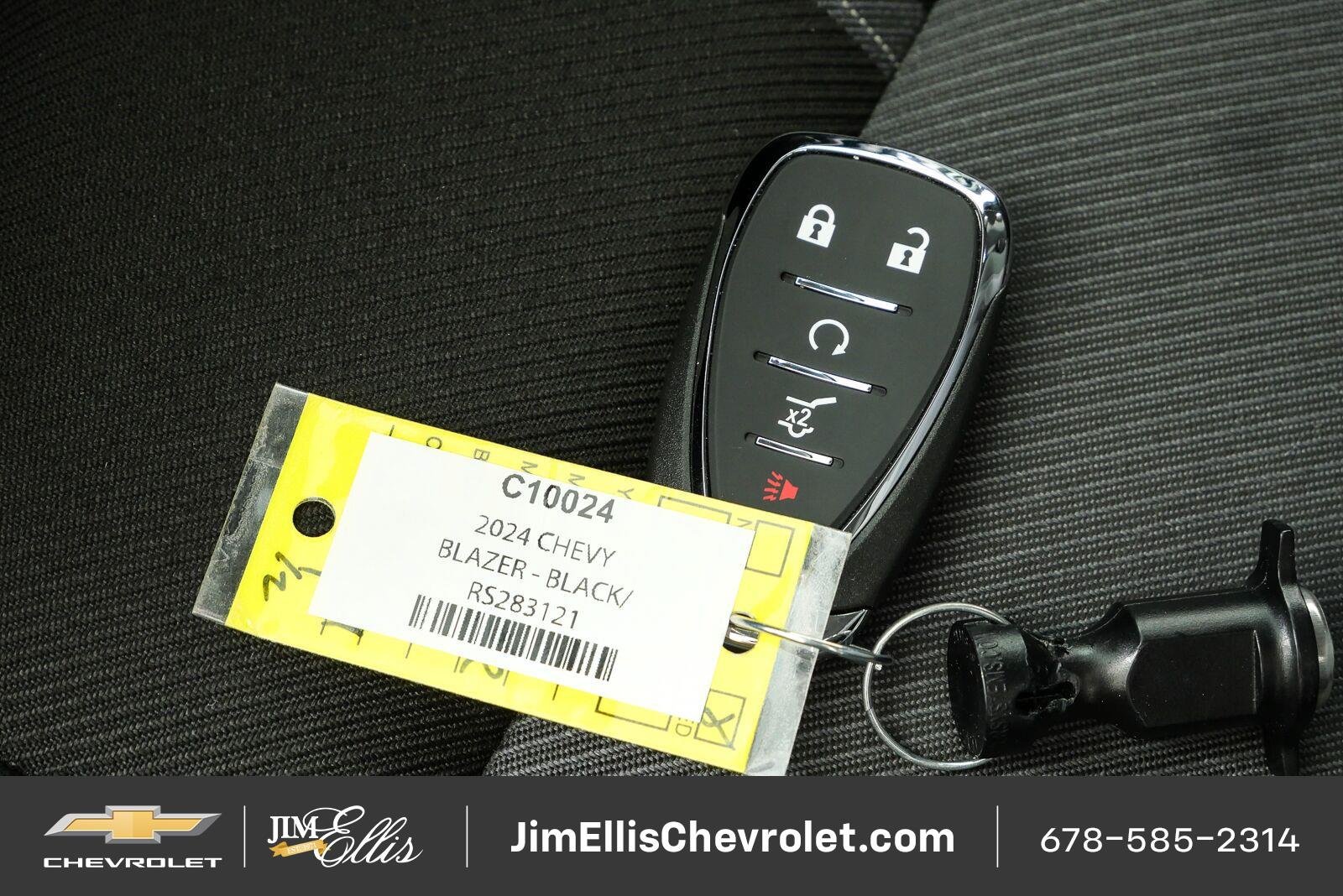 Certified 2024 Chevrolet Blazer LT w/ Convenience Package FWD image 37