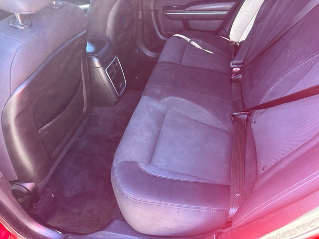 Used 2017 Dodge Charger SE RWD image 11