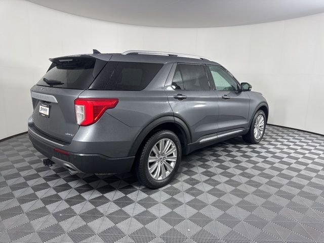 Used 2022 Ford Explorer Limited w/ Equipment Group 301A AWD/4WD image 3