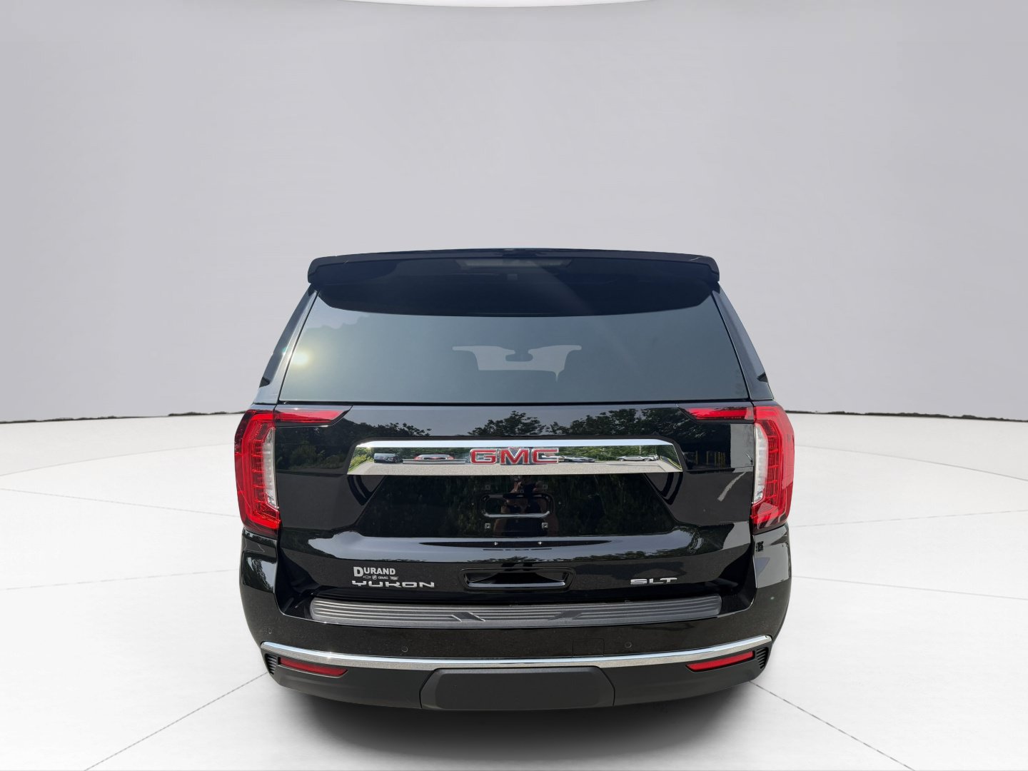 Used 2022 GMC Yukon SLT w/ SLT Luxury Package AWD/4WD image 14