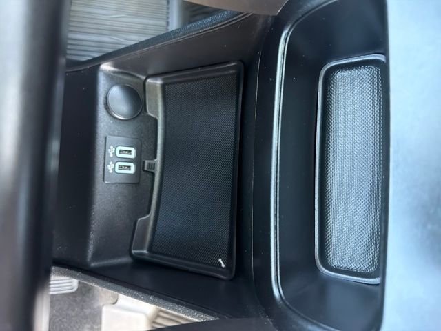 Used 2020 Ford Fusion SE image 29