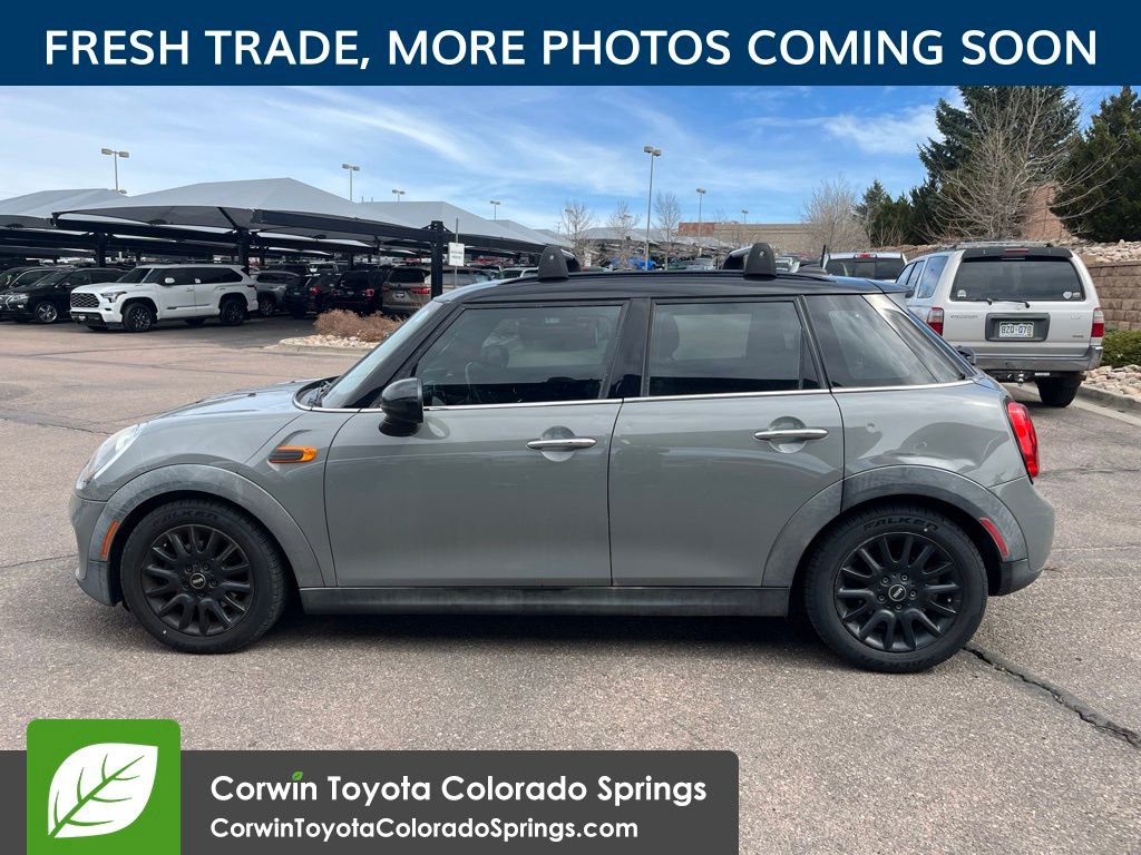 Used 2015 MINI Cooper 4-Door Hardtop image 4