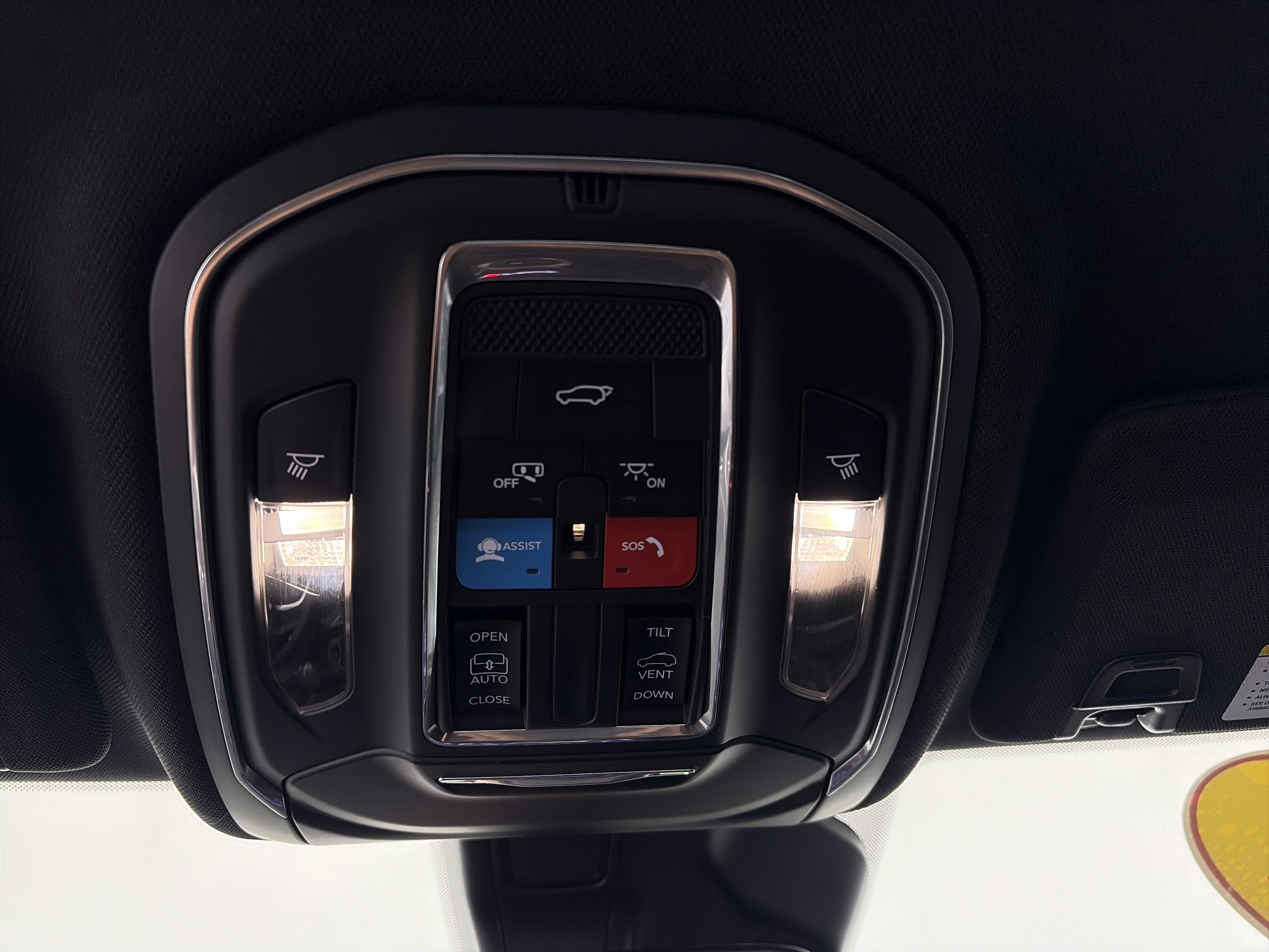 Used 2024 Jeep Grand Cherokee Altitude AWD/4WD image 30