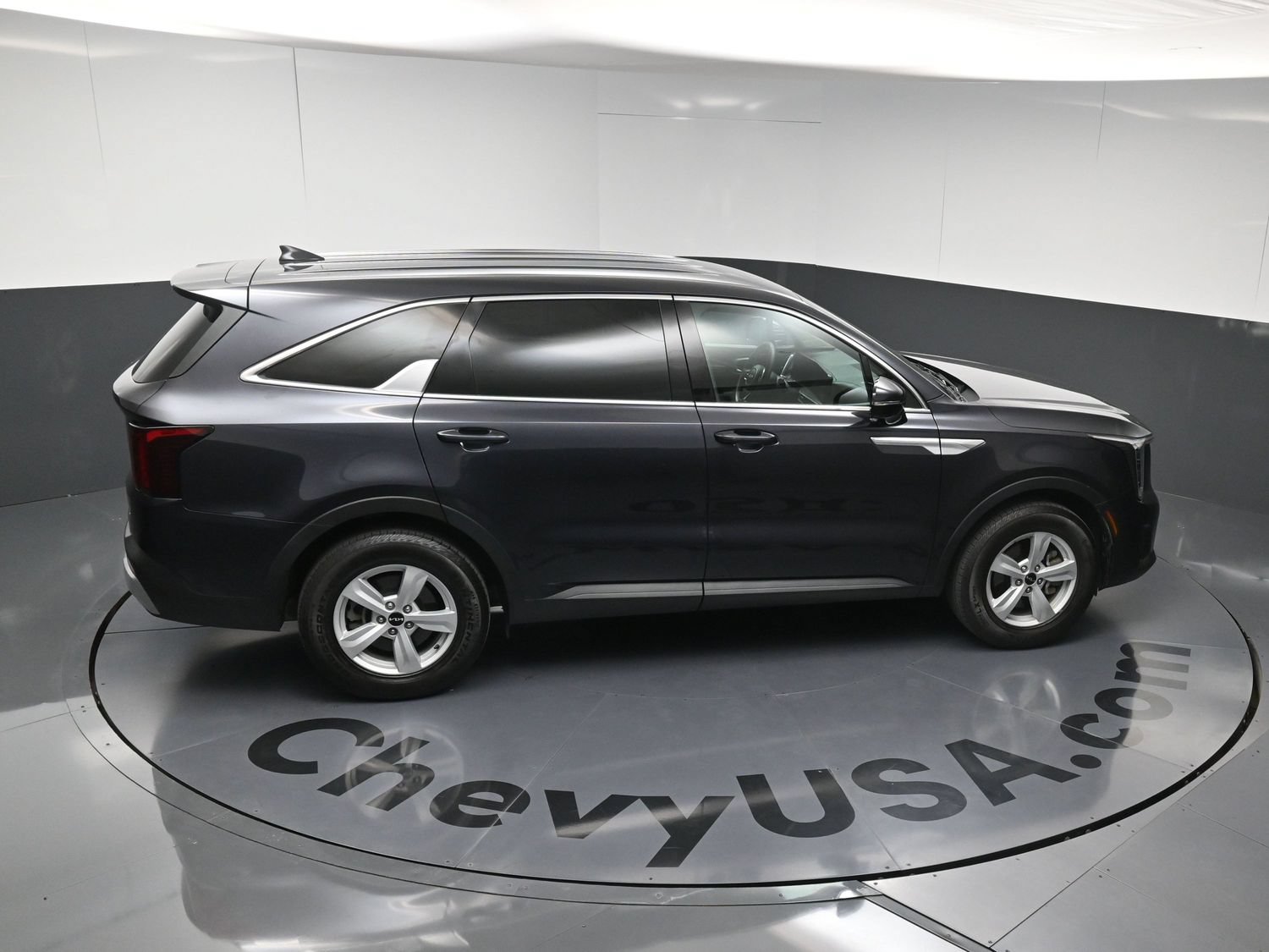 Used 2025 Kia Sorento LX FWD image 33