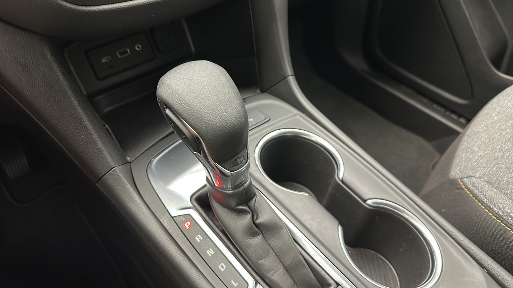 Used 2023 Chevrolet Equinox LT FWD image 18