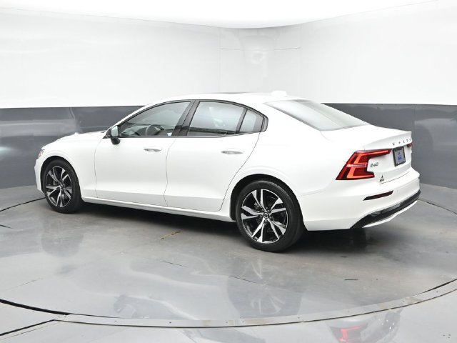 Used 2023 Volvo S60 B5 Core w/ Climate Package AWD/4WD image 8