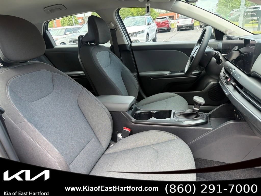 Certified 2025 Kia K4 FWD image 11