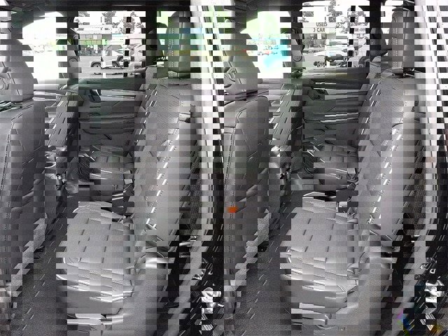 New 2026 Buick Enclave Sport Touring w/ Super Cruise Package image 7