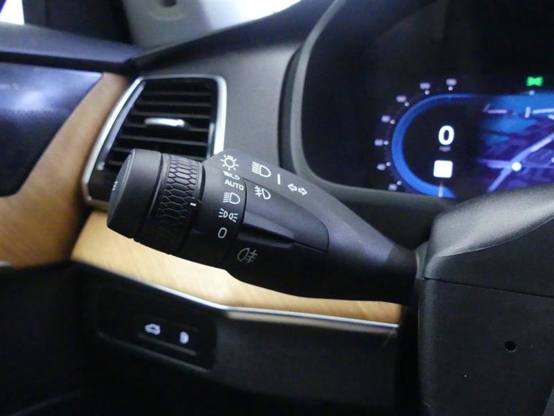 Used 2023 Volvo XC90 T8 Plus AWD/4WD image 20