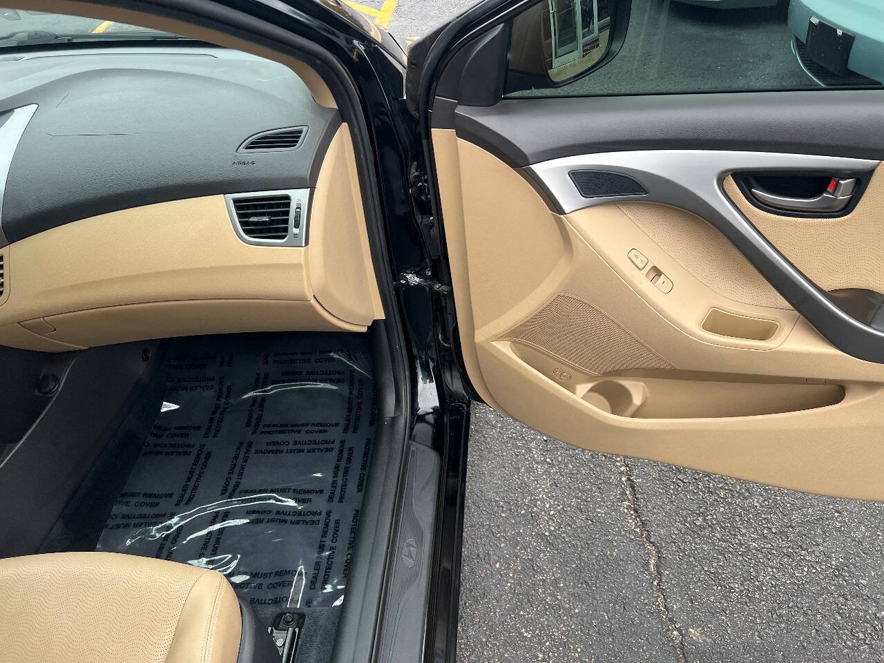 Used 2012 Hyundai Elantra Limited FWD image 30