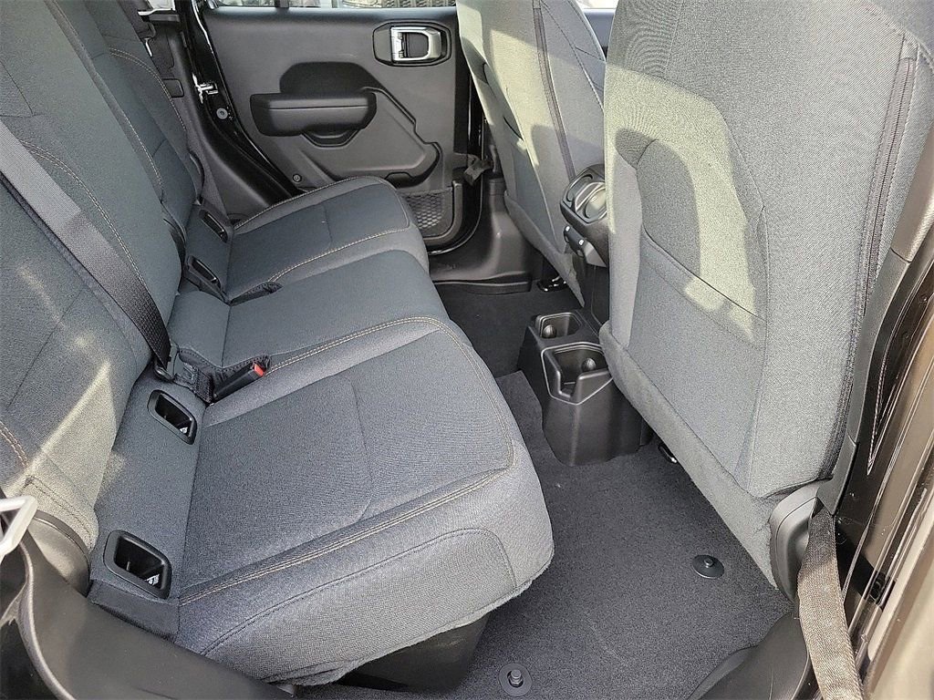 New 2025 Jeep Gladiator Sport AWD/4WD image 16