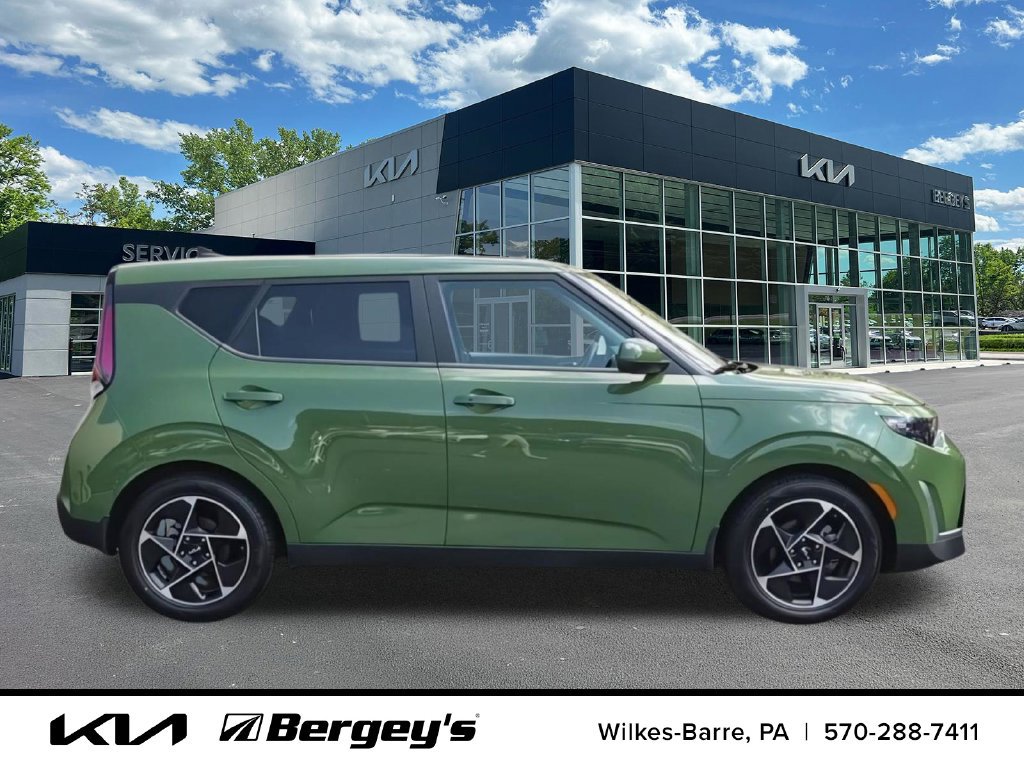 Certified 2023 Kia Soul EX FWD image 11