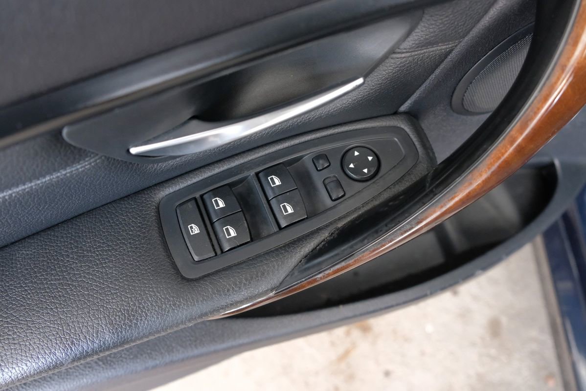 Used 2015 BMW 328i xDrive Sedan image 41