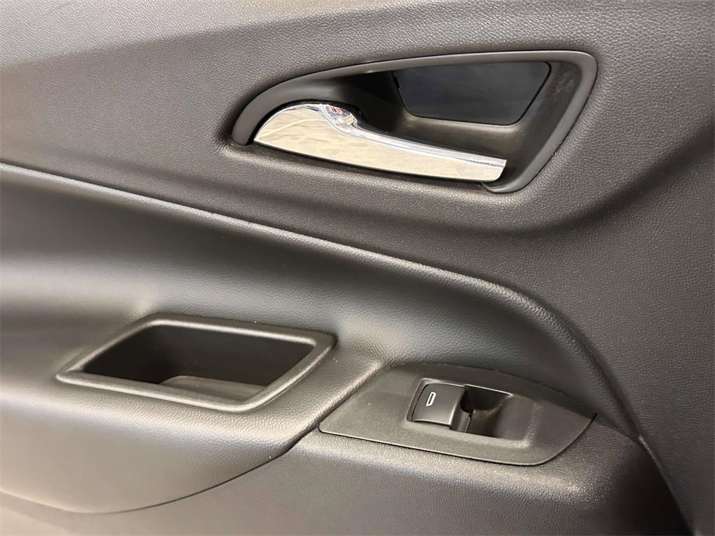 Used 2020 Chevrolet Equinox LT image 21