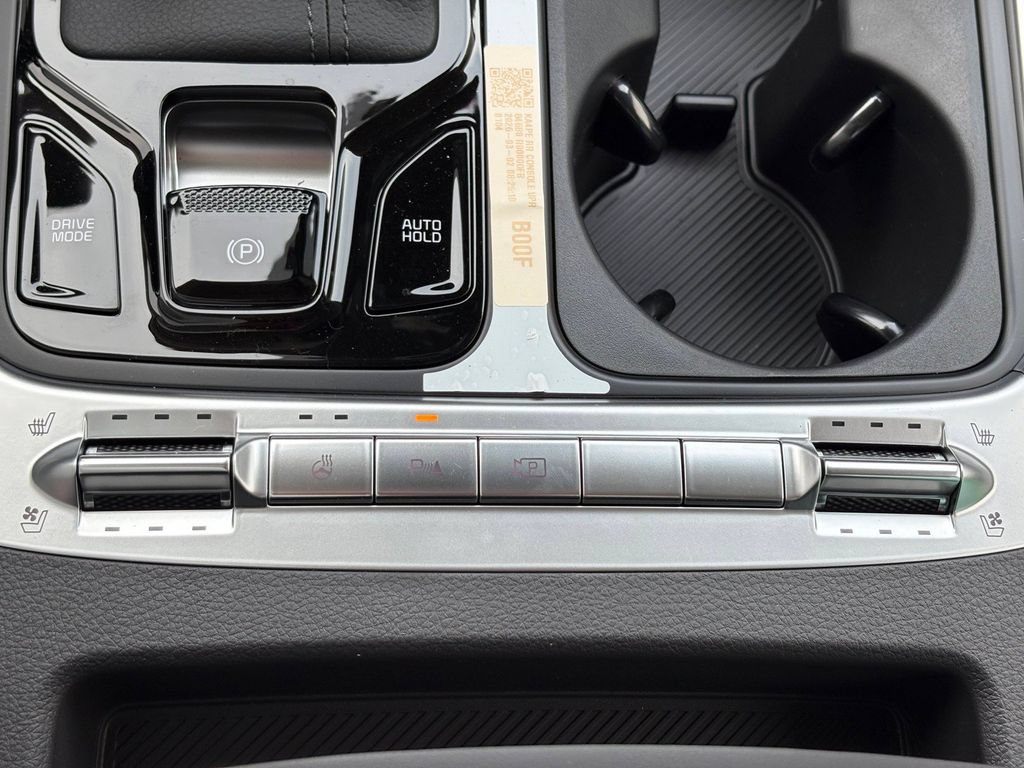 New 2026 Kia Carnival SX Prestige FWD image 34