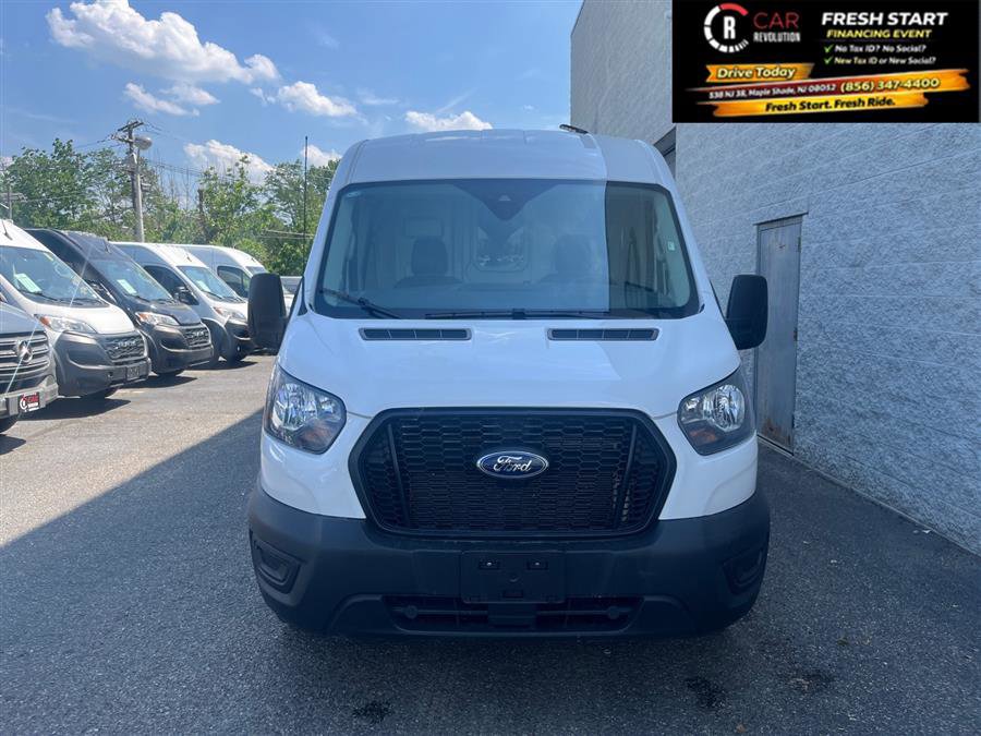 Used 2025 Ford Transit 250 148 Medium Roof RWD image 2