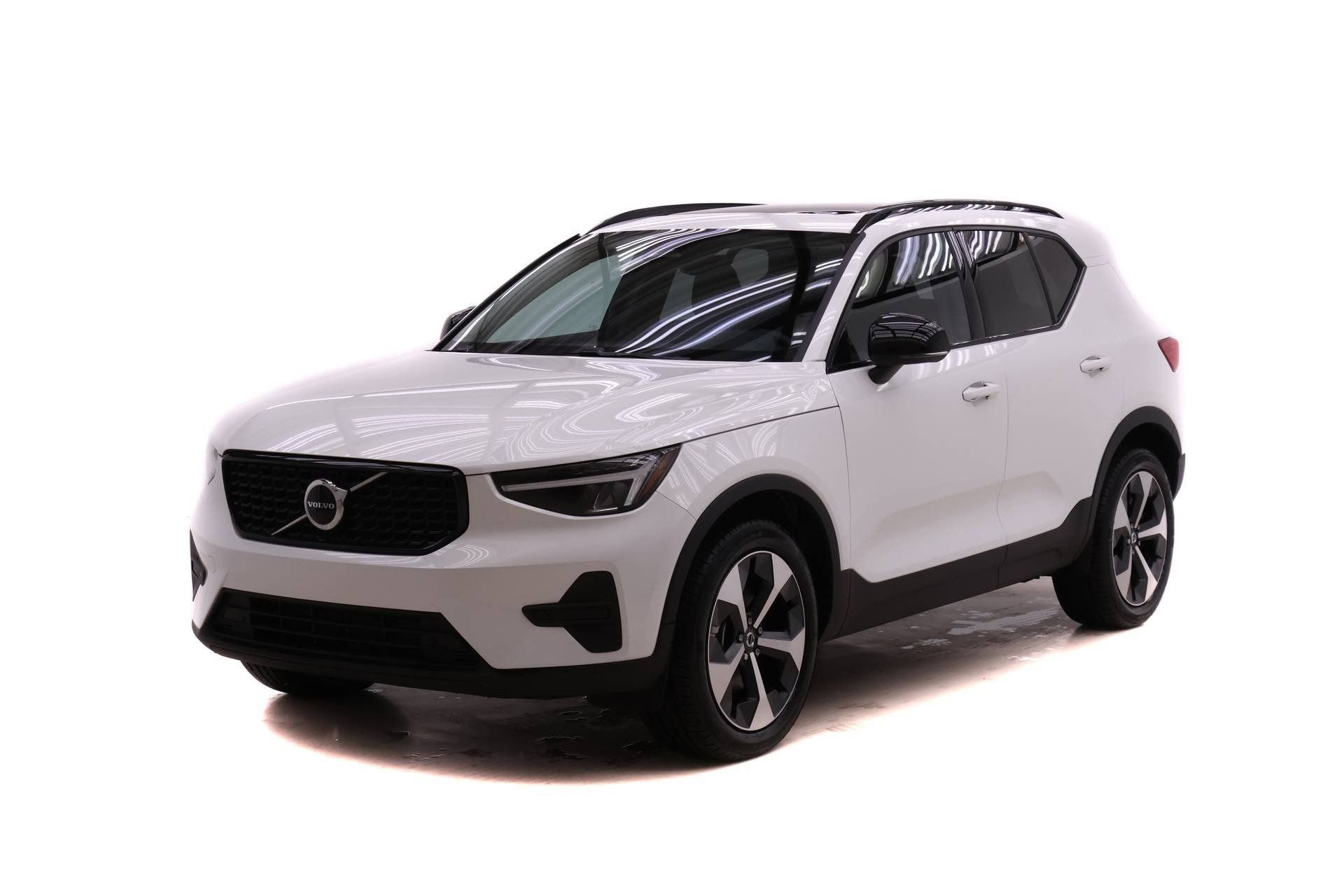 New 2026 Volvo XC40 B5 Core w/ Protection Package Premier