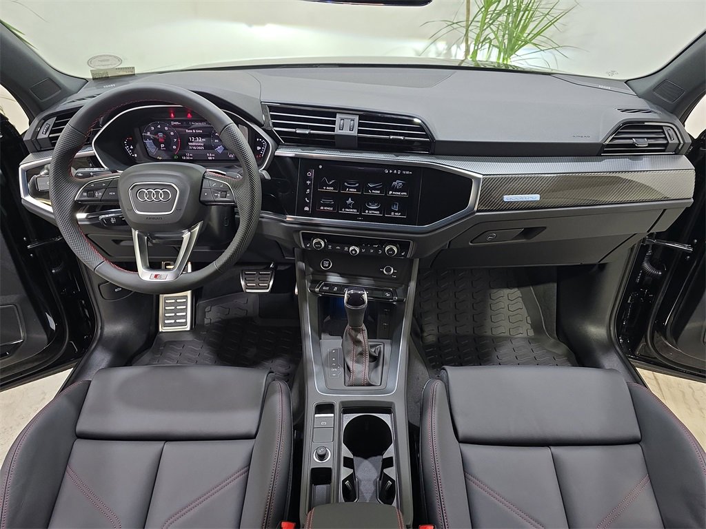New 2025 Audi Q3 2.0T Premium Plus image 9