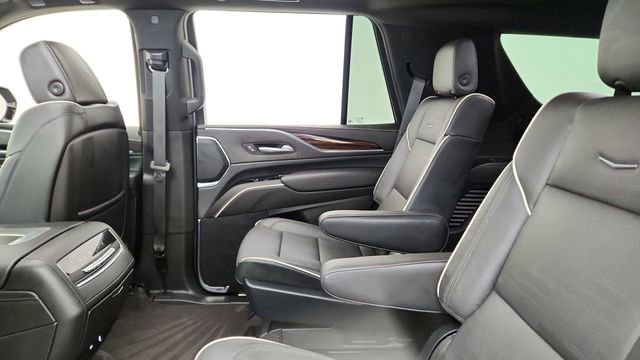 Used 2023 Cadillac Escalade Premium Luxury w/ Performance Package image 33